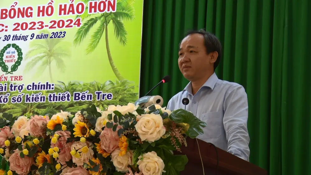 Ông Trần Thanh Tuấn, Chủ tịch kiêm Giám đốc Công ty TNHH MTV XSKT Bến Tre phát biểu tại buổi lễ