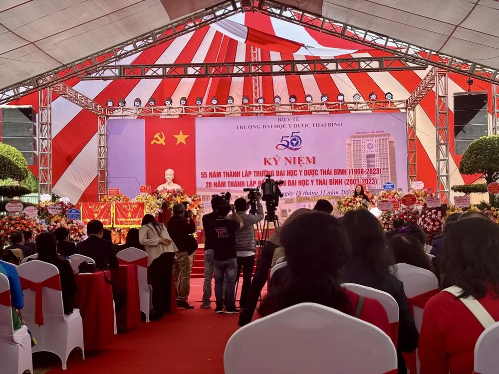 Bà Đào Hồng Lan - Bộ trưởng Bộ Y tế phát biểu tại Lễ kỷ niệm