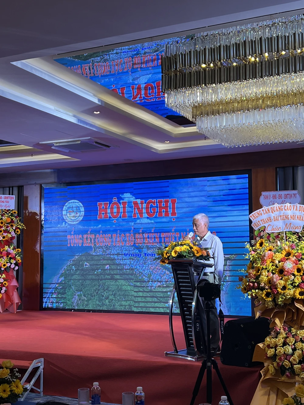 Đại diện đại lý Công ty XSKT tỉnh BR-VT phát biểu ý kiến đóng góp tại hội nghị img-5164-3208.jpeg