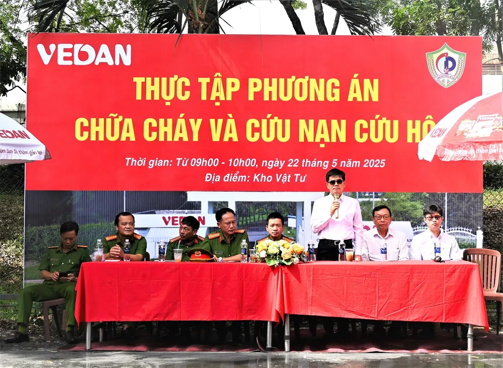 Ông Ko Chung Chih, Phó Tổng Giám đốc Vedan Việt Nam phát biểu tại buổi diễn tập Ông Ko Chung Chih - Phó Tổng Giám đốc Vedan Việt Nam phát biểu tại buổi thực tập.JPG