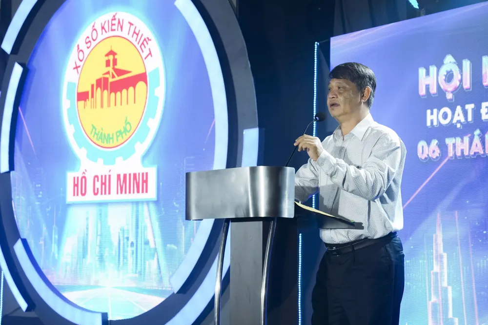 Ông Nguyễn Quốc Chiến, Chủ tịch HĐTV Công ty phát biểu chỉ đạo và đề ra phương hướng, nhiệm vụ cho 6 tháng cuối năm 2025 IMG_2847.JPG