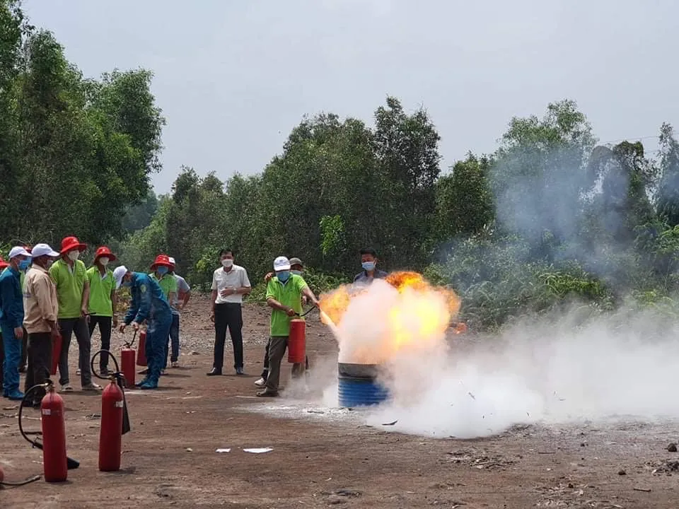 Công ty Cổ Phần Xử Lý Chất Thải Việt Nam - Long An (VWS-LA) tập huấn PCCC tại Khu Công nghệ Môi trường xanh  ảnh 1