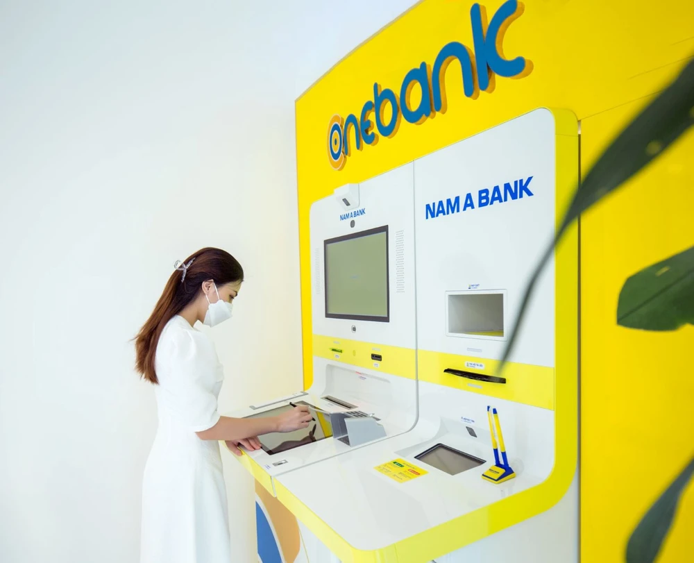 Ngân hàng giao dịch xuyên lễ, khách hàng an tâm tận hưởng ảnh 1 Ngân hàng giao dịch xuyên lễ, khách hàng an tâm tận hưởng ảnh 1