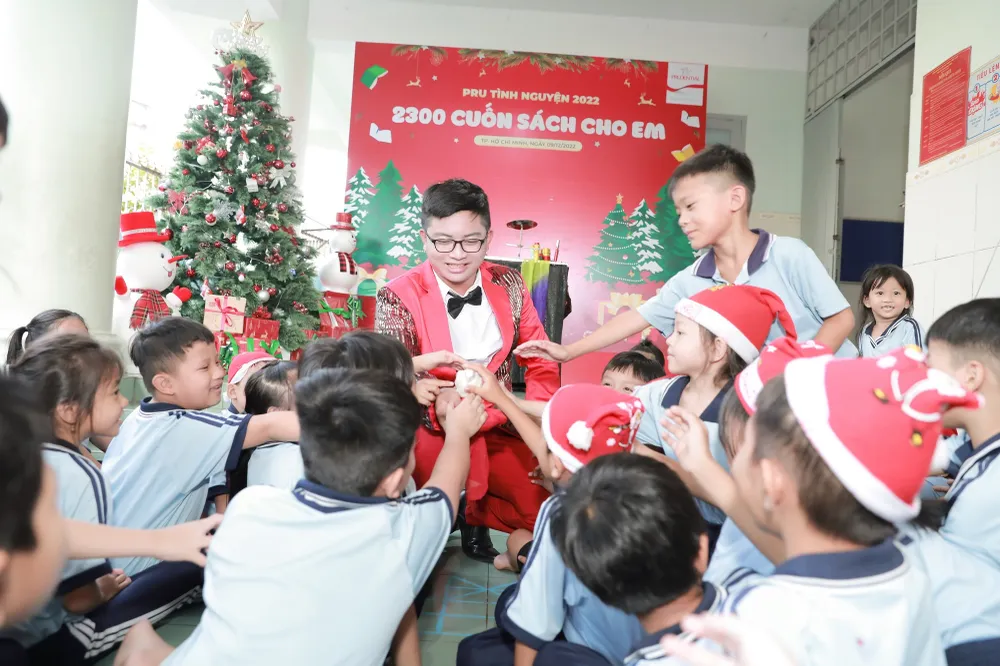 Prudential mong muốn nuôi dưỡng ước mơ và tình yêu thương cho các bé bằng những cuốn sách ý nghĩa Prudential mong muốn nuôi dưỡng ước mơ và tình yêu thương cho các bé bằng những cuốn sách ý nghĩa