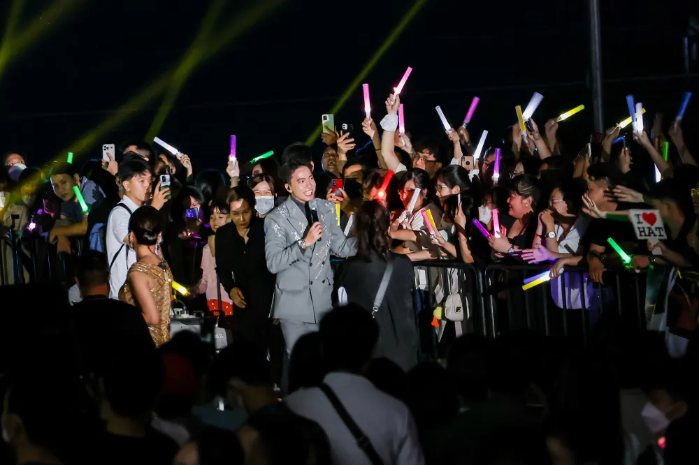 Các nghệ sĩ trẻ như Thảo Trang, Phương Vy, ST Sơn Thạch “khuấy đảo” đại nhạc hội trước thềm năm mới