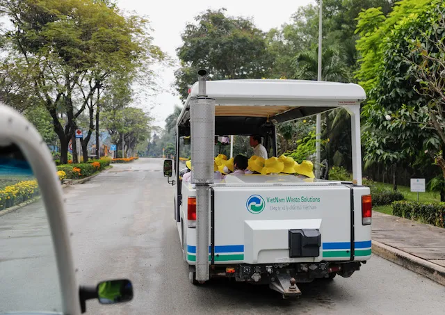 Đoàn Hiệp hội Doanh nghiệp TPHCM tham quan khuôn viên nhà máy xử lý chất thải của VWS