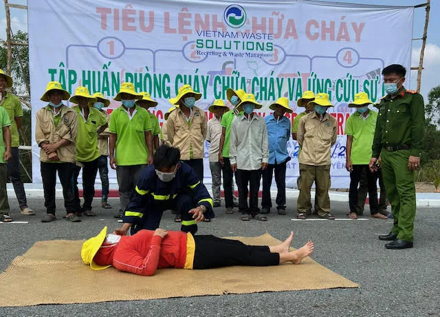 Hướng dẫn sơ cấp cứu và di chuyển người bị nạn Hướng dẫn sơ cấp cứu và di chuyển người bị nạn