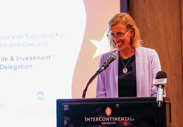 Bà Susan Burns, Tổng Lãnh sự Hoa Kỳ tại TPHCM Bà Susan Burns, Tổng Lãnh sự Hoa Kỳ tại TPHCM