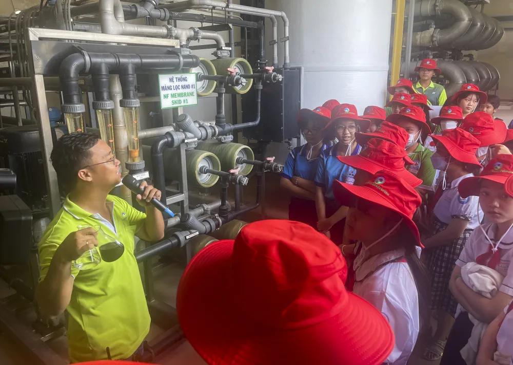 Các em tìm hiểu về quy trình xử lý nước rỉ rác tại VWS