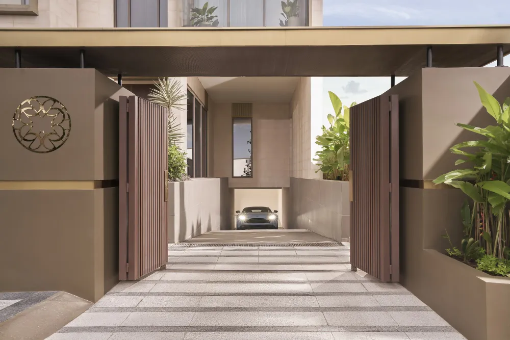 The Rivus là phiên bản duy nhất trên thế giới có logo Elie Saab ngay tại cổng vào. Ngoài ra, tầng hầm được thiết kế chuyên biệt dành cho siêu xe gầm thấp. The Rivus là phiên bản duy nhất trên thế giới có logo Elie Saab ngay tại cổng vào. Ngoài ra, tầng hầm được thiết kế chuyên biệt dành cho siêu xe gầm thấp.