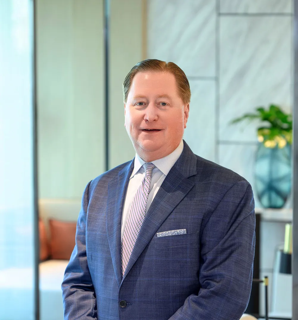 Ông John Hearns, Phó Chủ tịch cấp cao, mảng Vận hành Dự án Bất động sản Hàng hiệu toàn cầu của Marriott International Ông John Hearns, Phó Chủ tịch cấp cao, mảng Vận hành Dự án Bất động sản Hàng hiệu toàn cầu của Marriott International