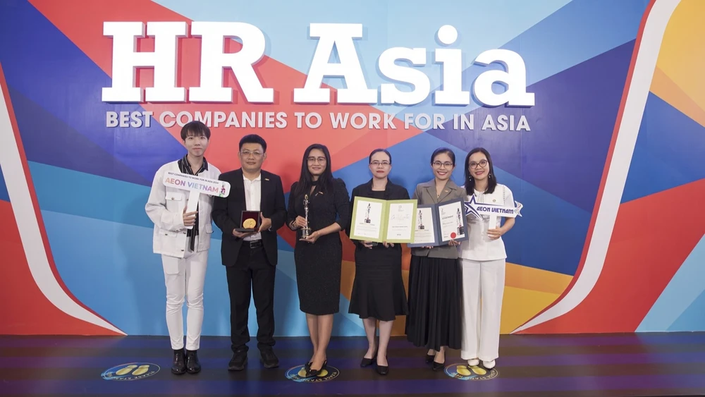 AEON Việt Nam vinh dự nhận hai giải thưởng liên tiếp tại HR Asia Awards 2024