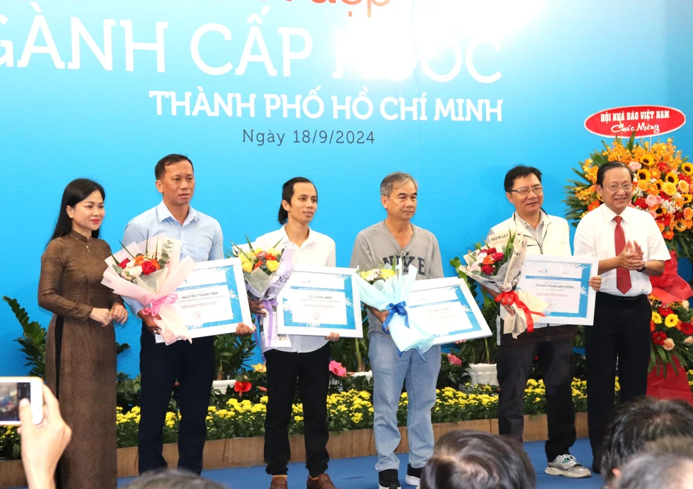 Triển lãm ảnh “Nét đẹp ngành cấp nước TPHCM”