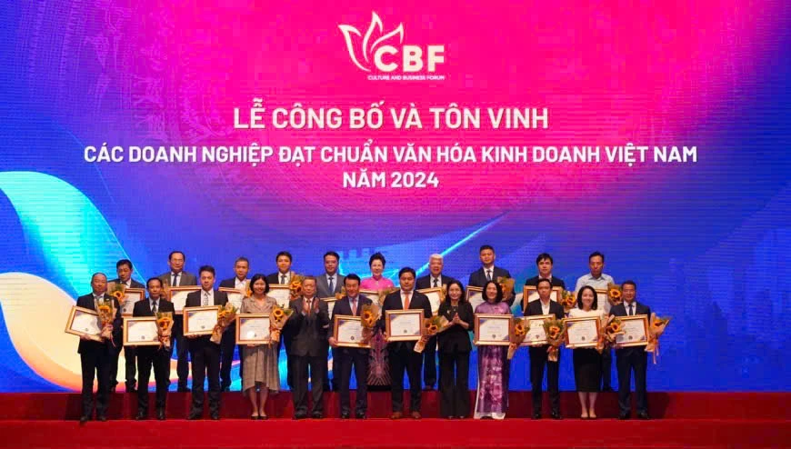 Lễ công bố và tôn vinh các doanh nghiệp đạt chuẩn Văn hóa kinh doanh Việt Nam năm 2024