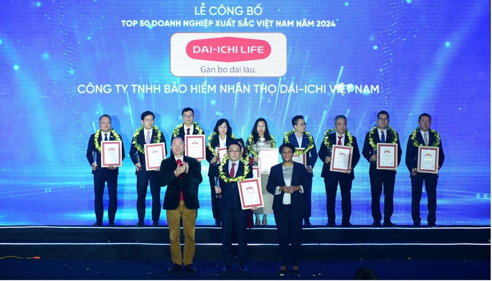 Dai-ichi Life Việt Nam 9 năm liên tiếp nhận danh hiệu “Top 500 Doanh nghiệp lớn nhất Việt Nam”