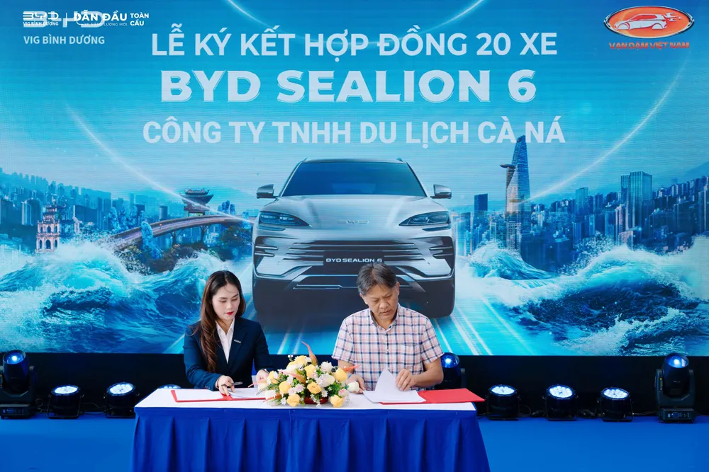 Lễ ký kết lô 20 xe BYD Sealion 6 của công ty TNHH Du Lịch Cà Ná ok- Lễ ký kết lô 20 xe BYD Sealion 6 của công ty TNHH Du Lịch Cà Ná (1).jpg