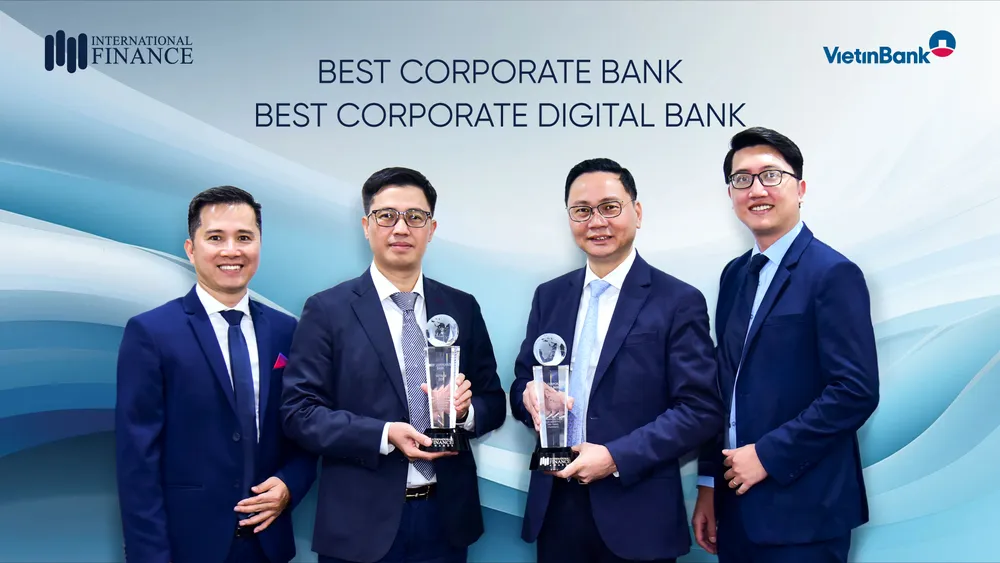 Khối KHDN VietinBank nhận giải thưởng 4.jpg