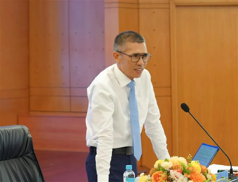 Ông Nguyễn Thanh Nhung, quyền Tổng Giám đốc Sacombank Hinh 1 CEO Sacombank.jpg
