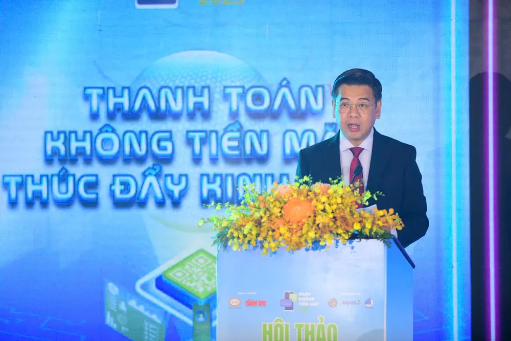 Phó Chủ tịch UBND TPHCM Nguyễn Văn Dũng phát biểu tại lễ khai mạc hinh 3.jpg