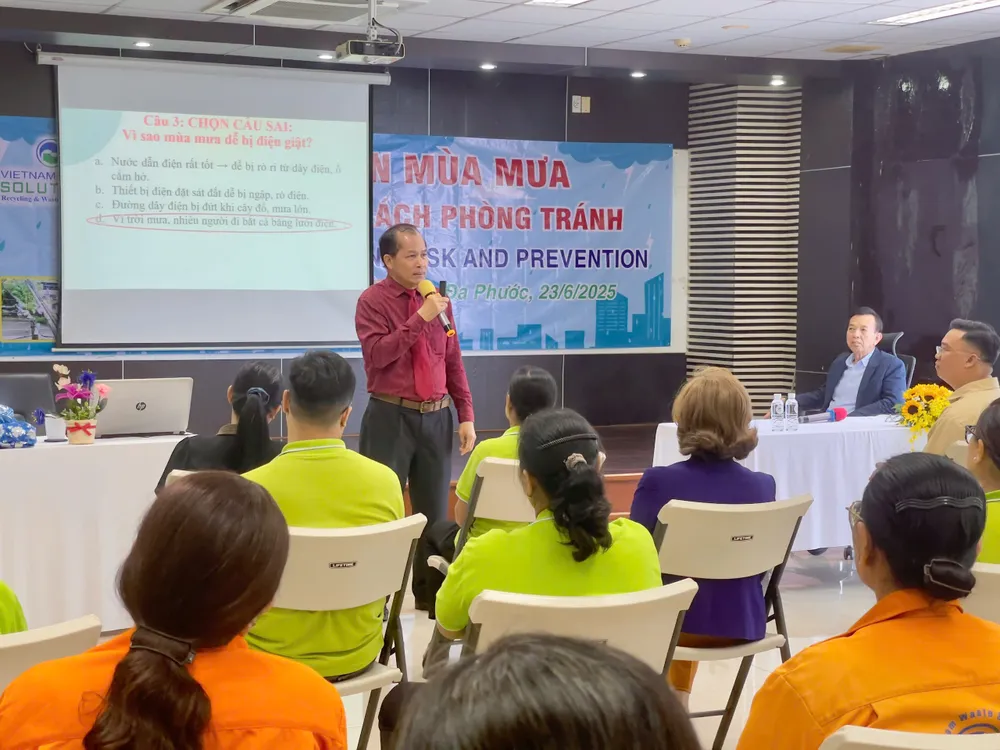 TS-BS Lê Văn Nhân, nguyên Phó Giám đốc Trung tâm Y tế Dự phòng TPHCM, giảng viên Trường Đại học Y khoa Phạm Ngọc Thạch HÌNH 3.jpg