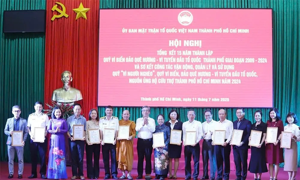 Hội nghị tổng kết 15 năm thành lập Quỹ ‘Vì biển đảo quê hương - Vì tuyến đầu Tổ quốc” (2009 - 2024) và sơ kết công tác vận động, quản lý Quỹ “Vì người nghèo”, Quỹ Cứu trợ năm 2024 H2.jpg
