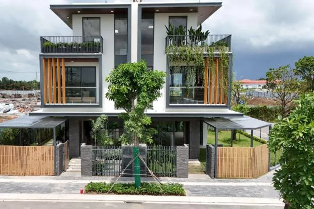 Khu nhà mẫu LA Home đã hoàn thiện, sẵn sàng chào đón khách hàng đến tham quan, trải nghiệm