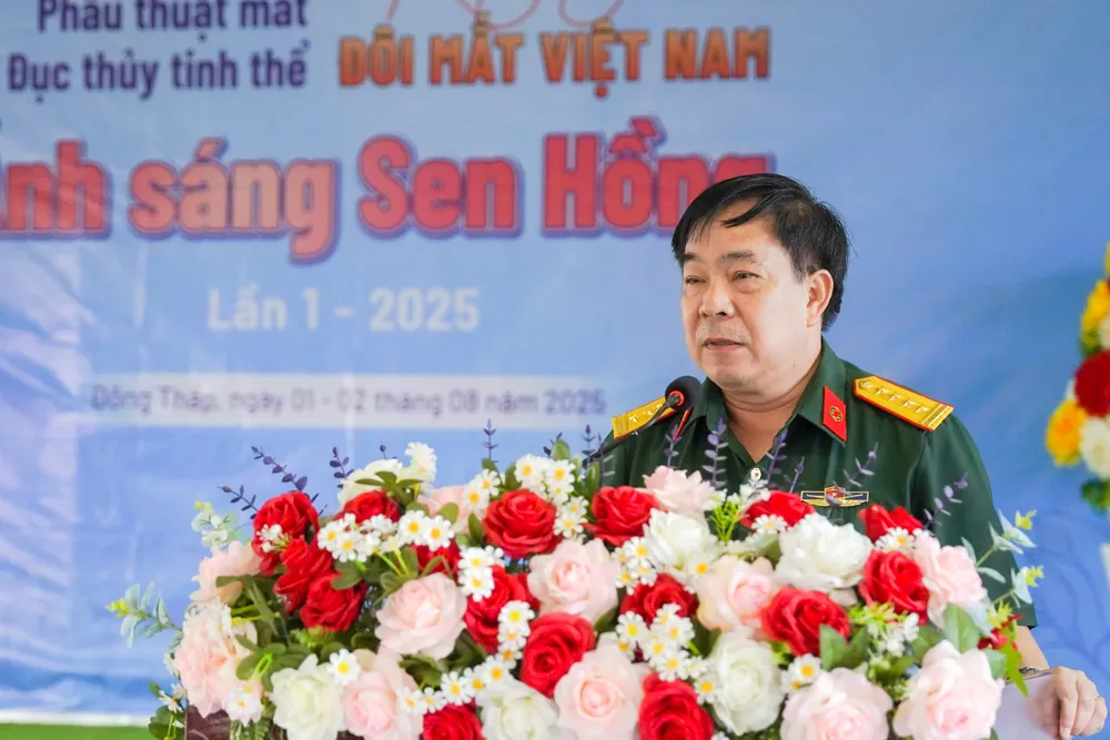 Đại tá TS. Nguyễn Việt Cường, Phó Giám đốc Bệnh viện Quân y 175 phát biểu khai mạc tại chương trình z6871154986694_23f42af86bec5e100be3f315f5c63f47.jpg
