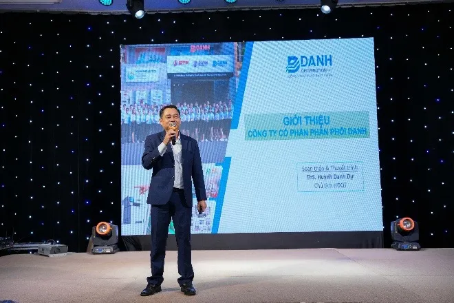 Ông Huỳnh Danh Dự - Chủ tịch HĐQT Công ty Cổ phần Phân phối Danh giới thiệu về công ty Picture2.jpg