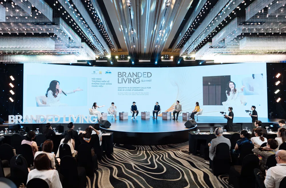 Các diễn giả chia sẻ nhiều góc nhìn giá trị tại Branded Living Summit 2025