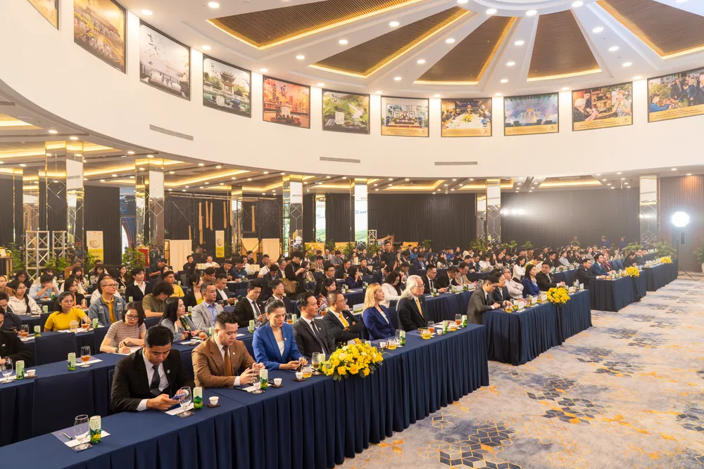 ẢNH 5 - HỌP BÁO.jpg