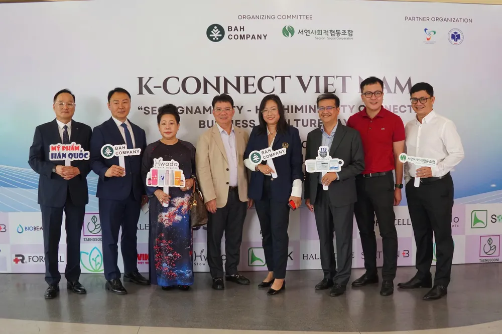 Các đại biểu tham gia sự kiện kết nối