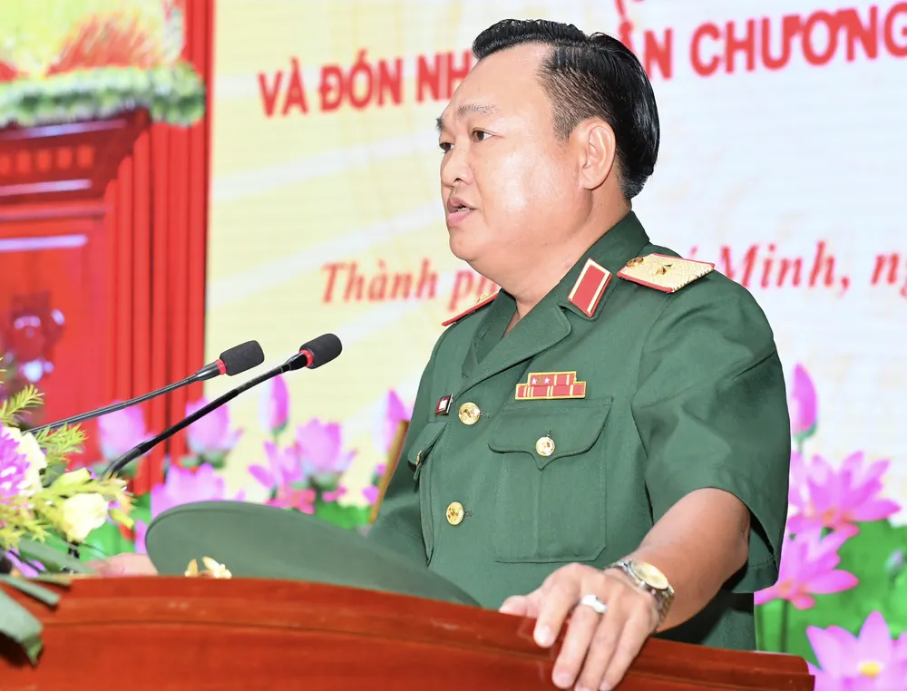 Thiếu tướng Trần Vinh Ngọc, Ủy viên Thường vụ Đảng ủy, Phó Chính ủy Quân khu biểu dương thành tích Báo Quân khu 7 đạt được suốt chặng đường 60 năm hình thành và phát triển. Ảnh: VIỆT DŨNG Thiếu tướng Trần Vinh Ngọc, Ủy viên Thường vụ Đảng ủy, Phó Chính ủy Quân khu biểu dương thành tích Báo Quân khu 7 đạt được suốt chặng đường 60 năm hình thành và phát triển. Ảnh: VIỆT DŨNG