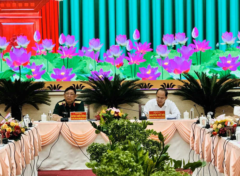 Ban Chỉ đạo khu vực phòng thủ TPHCM tiếp tục xây dựng khu vực phòng thủ TPHCM vững về chính trị, giàu về kinh tế, mạnh về quốc phòng - an ninh