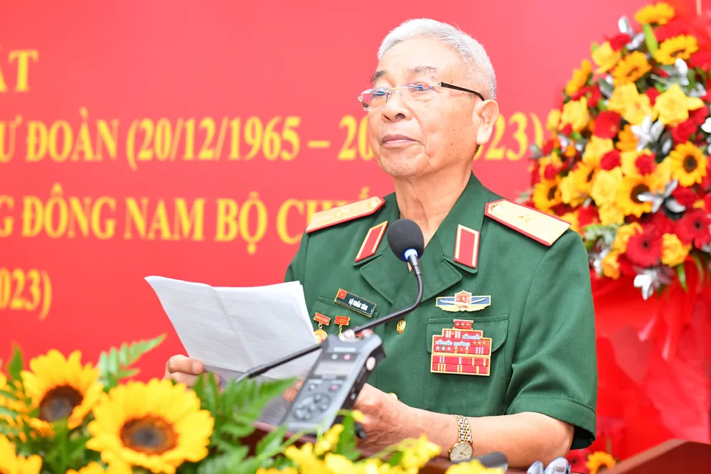 Thiếu tướng Lộ Khắc Tâm, Trưởng Ban Liên lạc hội bạn chiến đấu Cựu chiến binh Sư đoàn 1 Anh hùng - Quân Giải phóng miền Nam Việt Nam ôn lại truyền thống vẻ vang của sư đoàn. Ảnh: VIỆT DŨNG Thiếu tướng Lộ Khắc Tâm, Trưởng Ban Liên lạc hội bạn chiến đấu Cựu chiến binh Sư đoàn 1 Anh hùng - Quân Giải phóng miền Nam Việt Nam ôn lại truyền thống vẻ vang của sư đoàn. Ảnh: VIỆT DŨNG