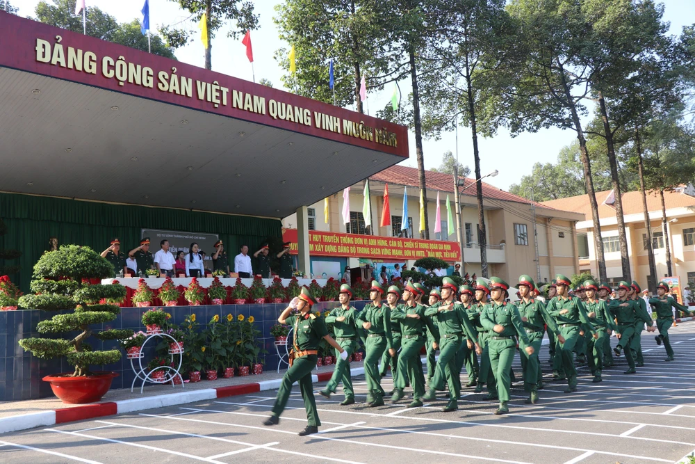 TPHCM có gần 700 quân nhân xuất ngũ trong đợt này. Ảnh: THU HOÀI z5119440983875-c7afb466ab3ed80973925a947e0deccd-7137.jpg