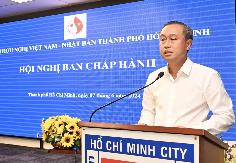 Đồng chí Huỳnh Thanh Nhân phát biểu nhận nhiệm vụ. Ảnh: VIỆT DŨNG z5515592682268_c7d5def8c845daf9c72b60e04cf7698b.jpg