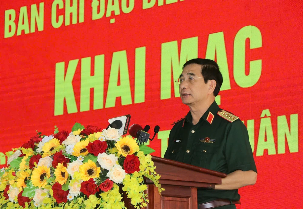 Đại tướng Phan Văn Giang phát biểu chỉ đạo z6087142017094_ed3800fe179602f754390c4b5e0f6088.jpg