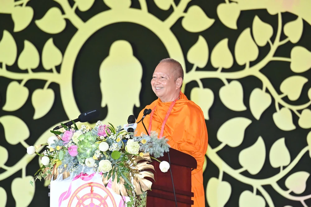 Hòa thượng Phra Brahmapundit, Chủ tịch Ủy ban Tổ chức quốc tế Đại lễ Vesak Liên hợp quốc (ICDV) phát biểu tại lễ bế mạc. Ảnh: VIỆT DŨNG z6579597597555_f6cc68060497523614030531ee464c79.jpg