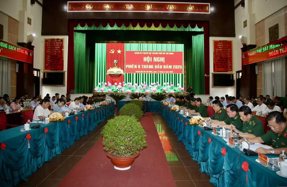 Các đại biểu dự hội nghị. Ảnh: DŨNG PHƯƠNG z6694336507630_d9f875192613fb7c774c00adb2e75b22.jpg