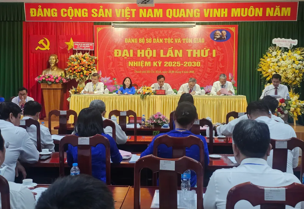Quang cảnh đại hội z6744679615779_ab1b40ad789ce1042b8883325c5599d8.jpg