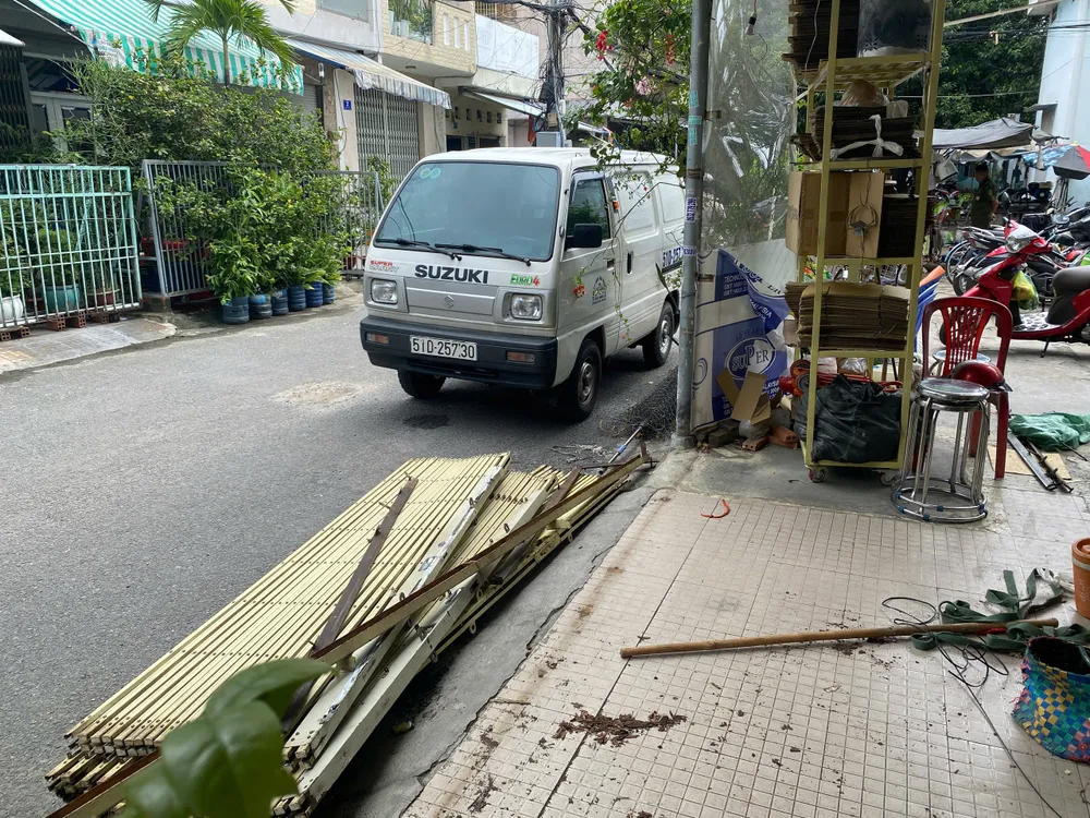 Người dân đã gỡ bỏ các "chuồng cọp" trong ngày 8-7. Ảnh: AX z6783947411717_d5a1f2d343df185e96fd62e0da51b920.jpg