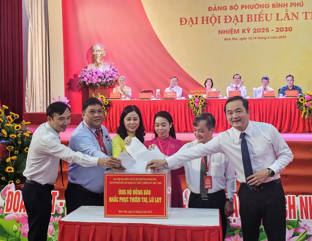 Phát động ủng hộ đồng bào khắc phục thiên tai, lũ lụt tại đại hội IMG_20250816_112646.jpg