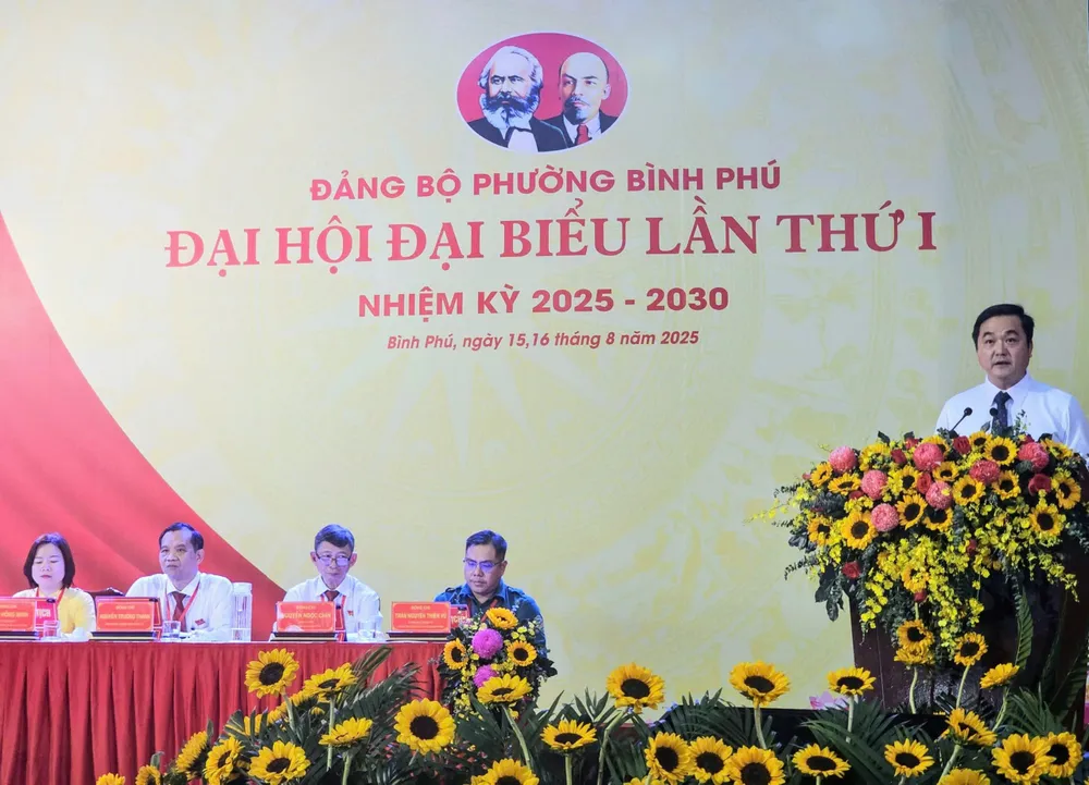 Đồng chí Bùi Tá Hoàng Vũ phát biểu chỉ đạo đại hội IMG_20250816_112648.jpg