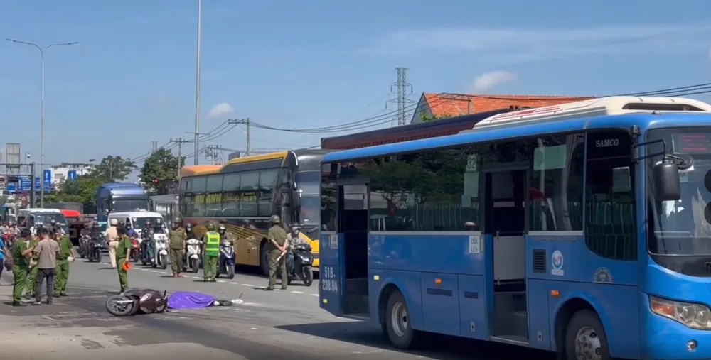 Hiện trường vụ tai nạn. Ảnh: AX z6932819266644_bebdc81b7c6c290fee291b155b1ba42d.jpg