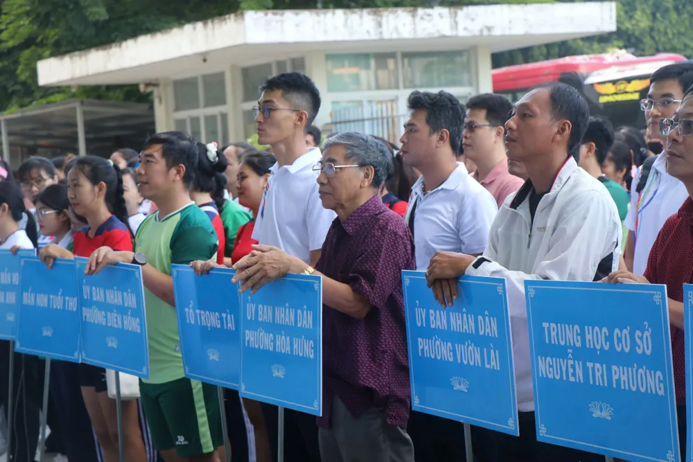 Các đội thi tại hội thao z6935821913924_0c594aaab728ecb31aae31720520208e.jpg