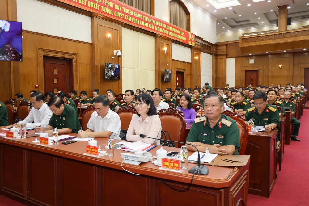 Đại biểu dự hội nghị z7024120978222_ba74f37d70e2bedebff2d833bb494040.jpg