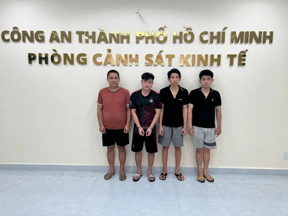 Các đối tượng bị khởi tố. Ảnh: CACC Ảnh 1 (1).jpg