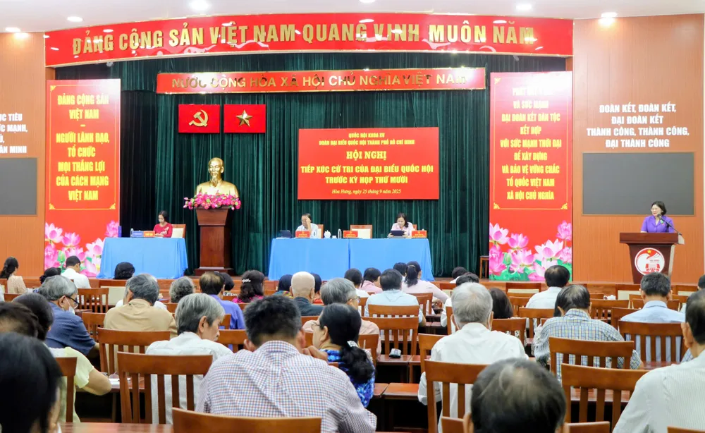 Quang cảnh hội nghị z7049103783758_374fb112918756706667a64934550c04.jpg