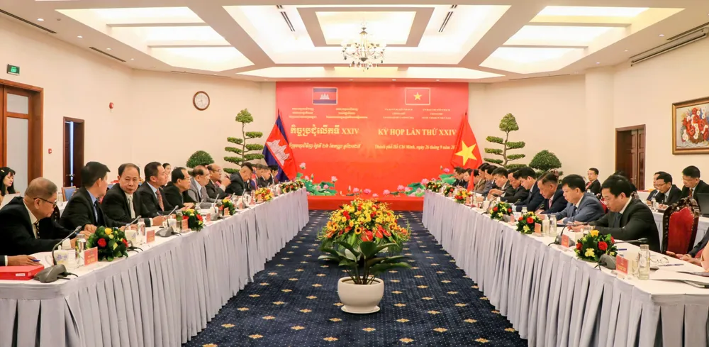 Quang cảnh kỳ họp z7051313985815_5cbde17e76231c2b9ed2ada6c12222c8.jpg