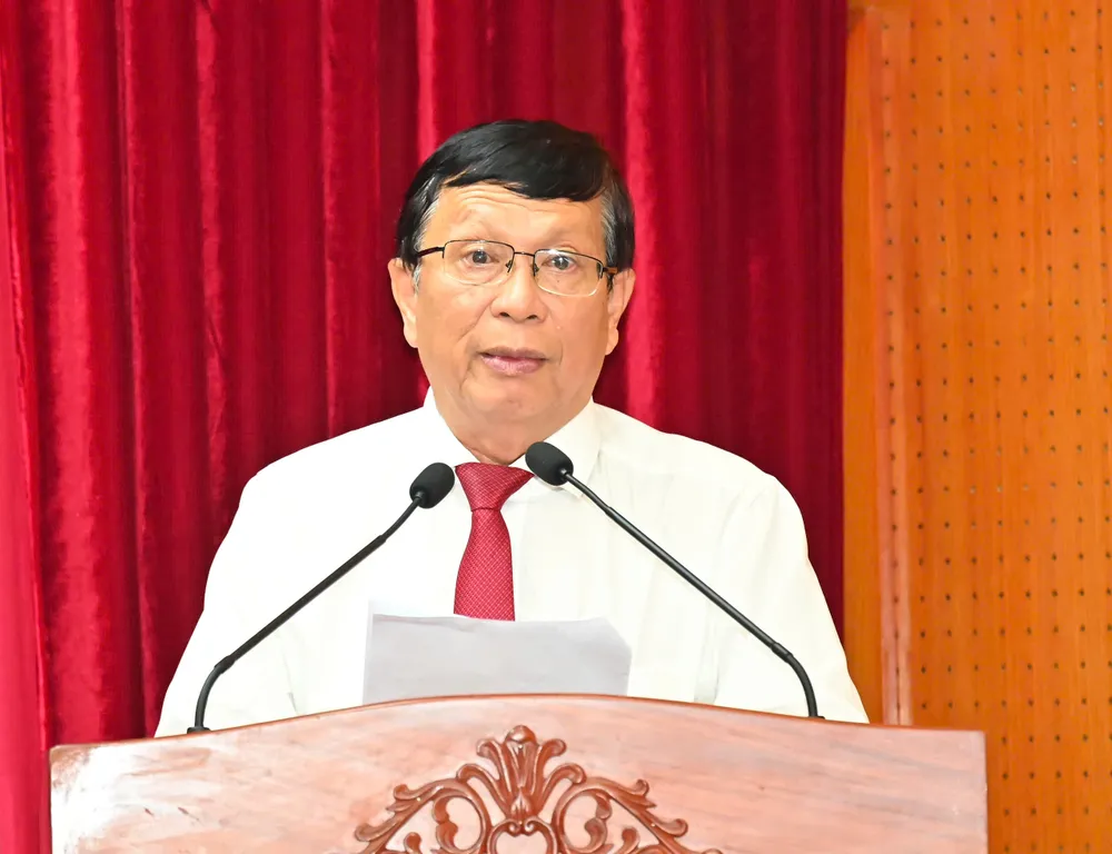 PGS.TS Võ Văn Sen phát biểu tại buổi lễ. Ảnh: VIỆT DŨNG z7072264644264_c16cf1557e1a8ff202b8a168e3176a6d.jpg